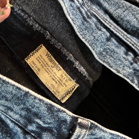 Wrangler Men's Acid Wash Navy Jeans 36x32 - Picture 5 of 6